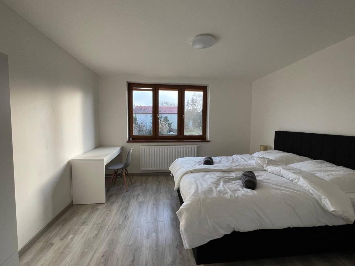Apartment Golden Prague 78 Vestec  Luaran gambar