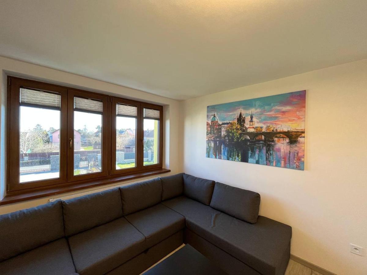 Apartment Golden Prague 78 Vestec  Luaran gambar