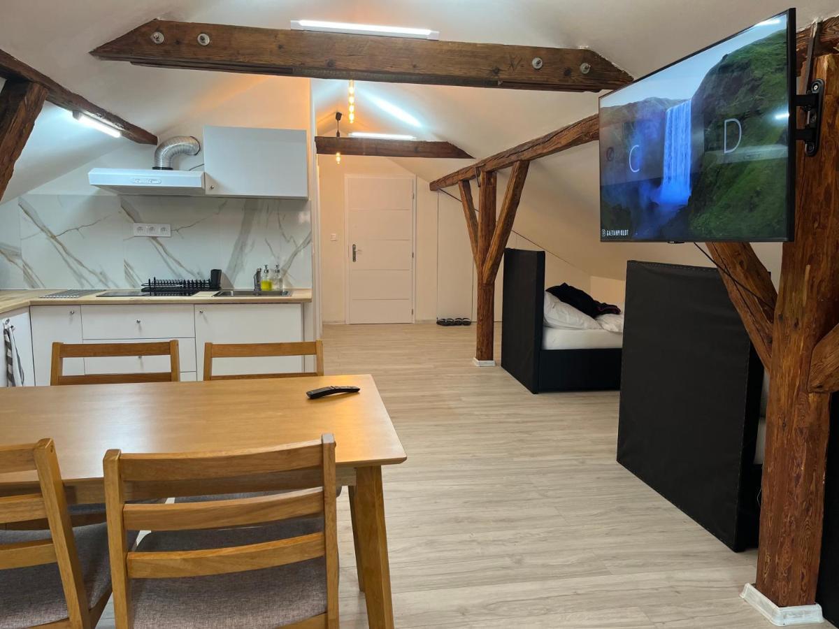 Apartment Golden Prague 78 Vestec  Luaran gambar