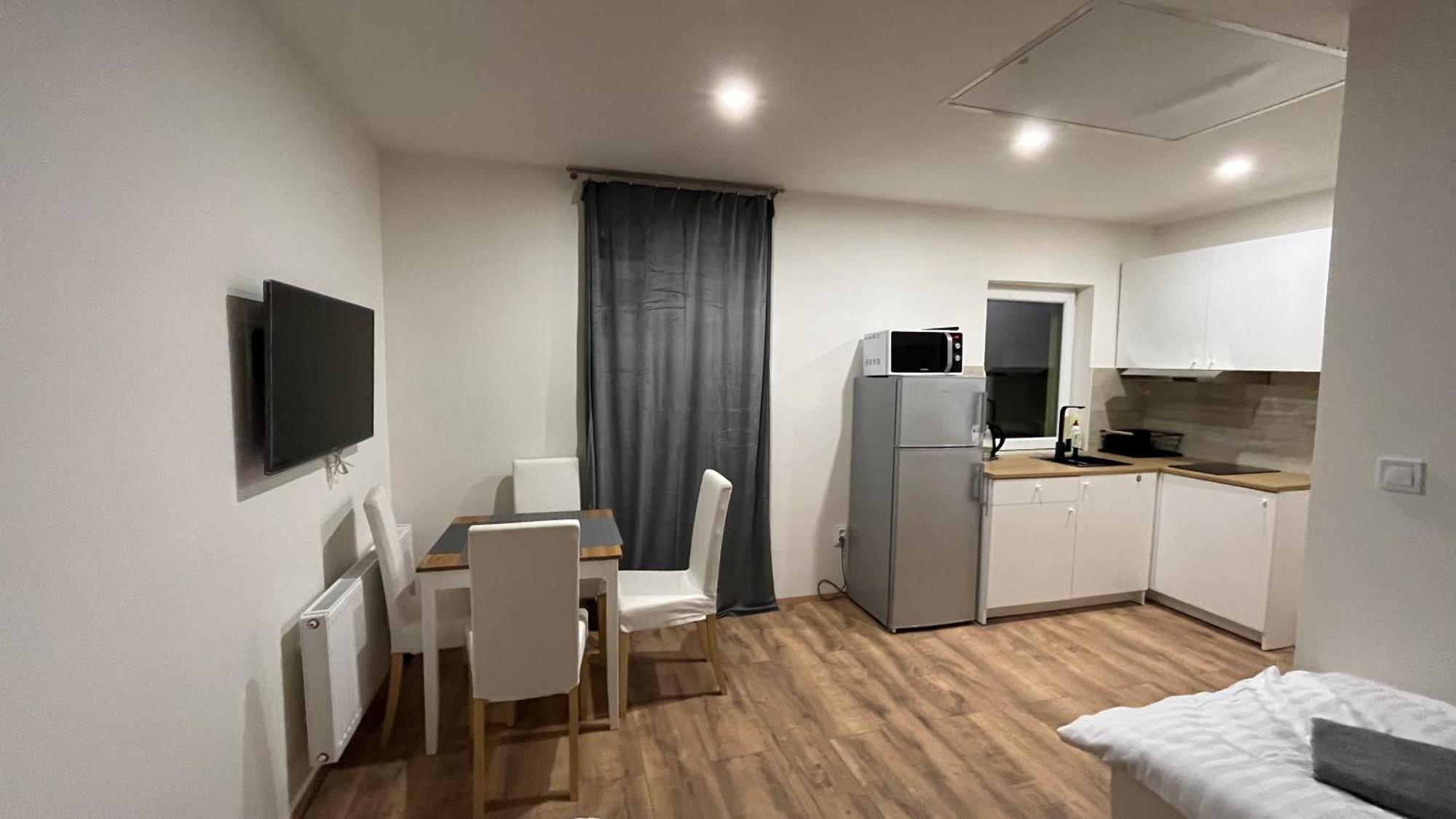 Apartment Golden Prague 78 Vestec  Luaran gambar
